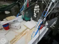 Tàu kéo lưới để bán
