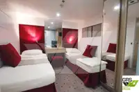 Tàu du lịch để bán