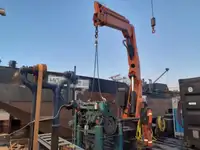 Tàu container để bán