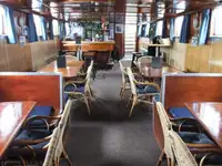 Sà lan để bán