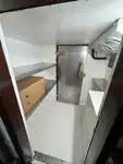 Tàu container để bán