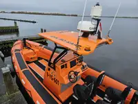 Tàu container để bán