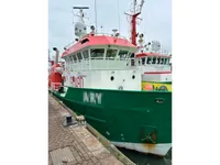 Tàu cung cấp để bán
