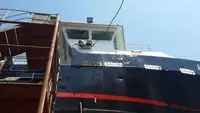 Tàu cung cấp để bán