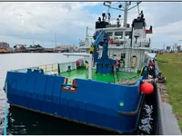 Tàu cung cấp để bán