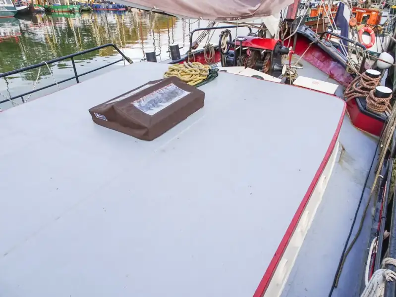 Tàu chở hàng rời để bán