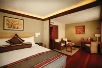 Tàu du lịch để bán