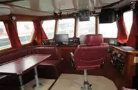 Tàu dẫn đường để bán