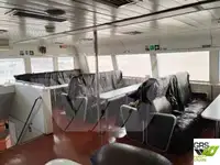 Tàu chở khách để bán