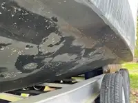 Tàu làm việc để bán