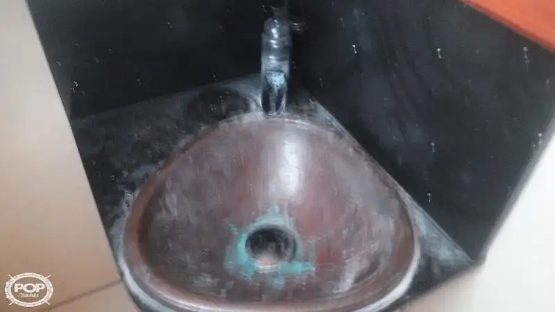 Tàu hỗ trợ lặn để bán