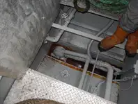 Tàu làm việc để bán