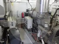 Tàu kéo lưới để bán