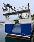 Tàu kéo lưới để bán