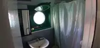 Tàu kéo để bán