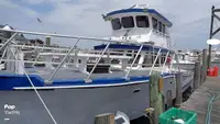 Tàu phà để bán