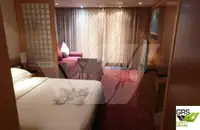 Tàu du lịch để bán