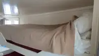 Tàu kéo lưới để bán