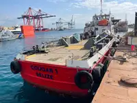 Tàu container để bán
