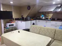 Tàu du lịch để bán