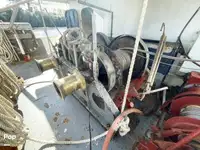 Tàu kéo lưới để bán