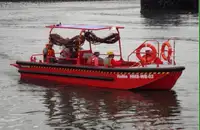 Thuyền làm việc rao bán
