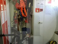 Tàu kéo để bán