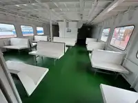 Tàu chở khách để bán