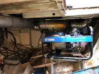 Tàu làm việc để bán