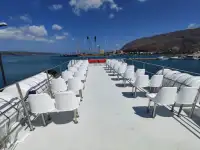 Tàu chở khách để bán