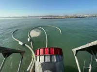 Tàu nạo vét để bán