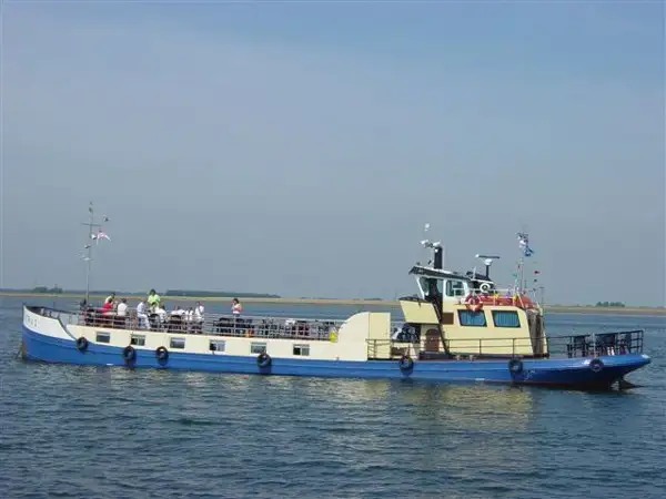 Sà lan để bán