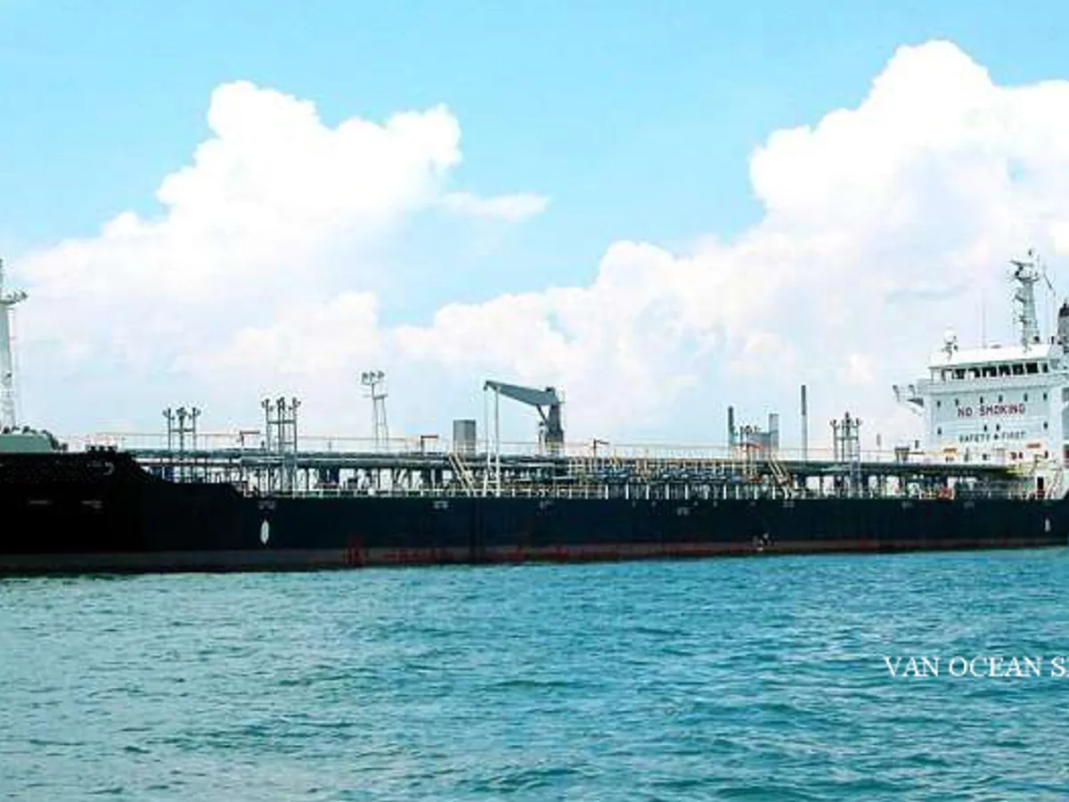 Tàu chở dầu/hóa chất để bán