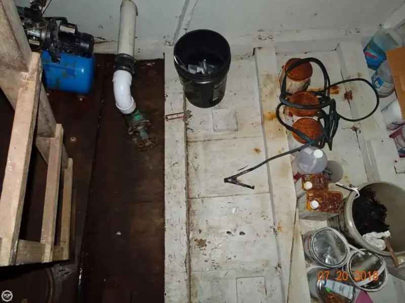 Tàu đánh cá để bán