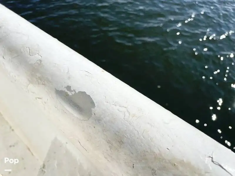 Tàu kéo lưới để bán