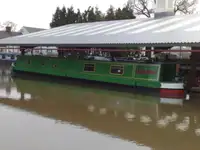 Kim loại phế liệu để bán