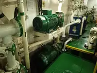 Tàu kéo để bán