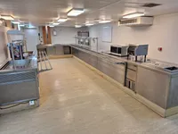 Sà lan chở người để bán