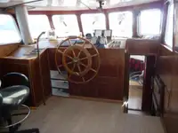 Tàu tuần tra để bán