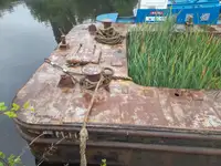 Sà lan để bán