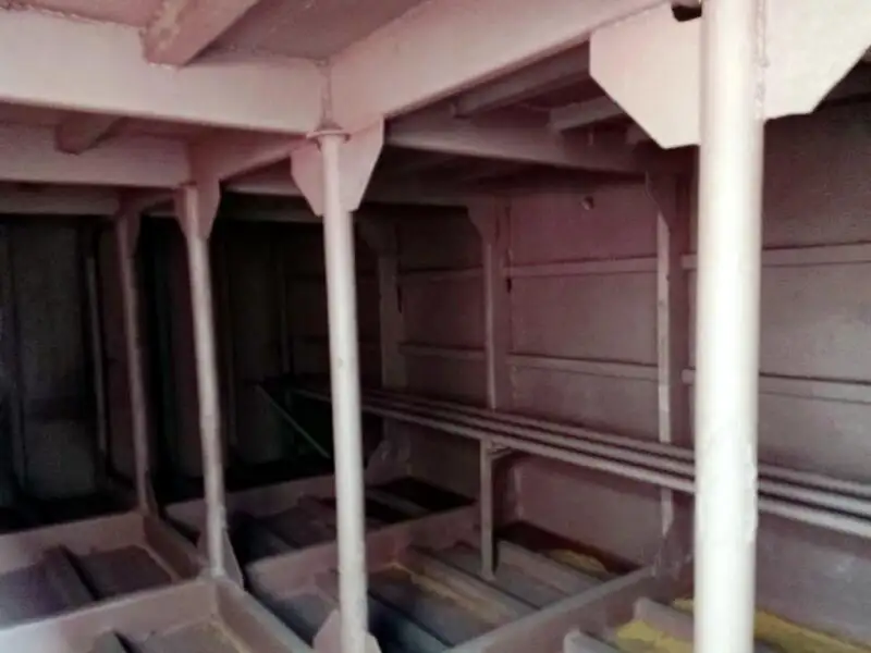 Tàu đổ bộ, chở hàng để bán
