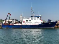 Thuyền làm việc rao bán