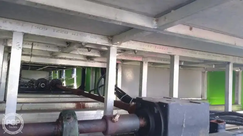 Tàu container để bán