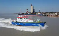 Thuyền tuần tra rao bán