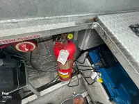 Tàu du lịch để bán