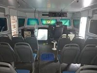 Tàu chở thủy thủ đoàn để bán