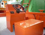 Tàu làm việc để bán