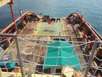 Tàu kéo để bán