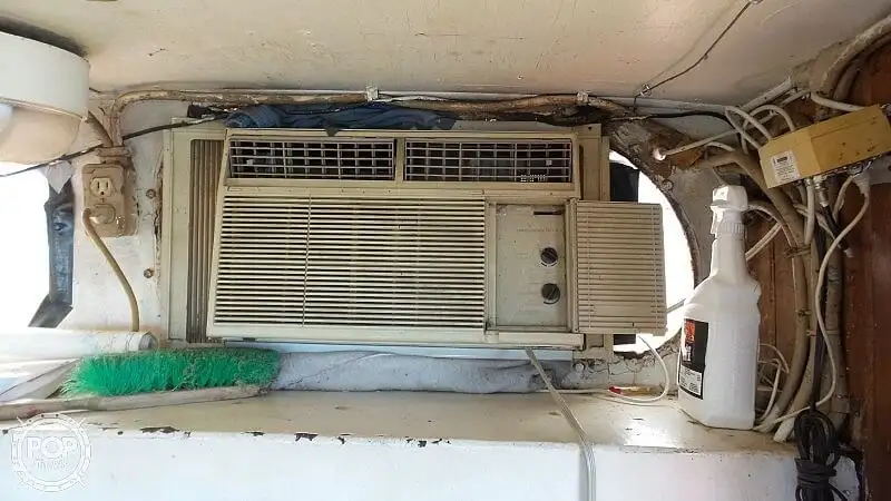 Tàu kéo để bán
