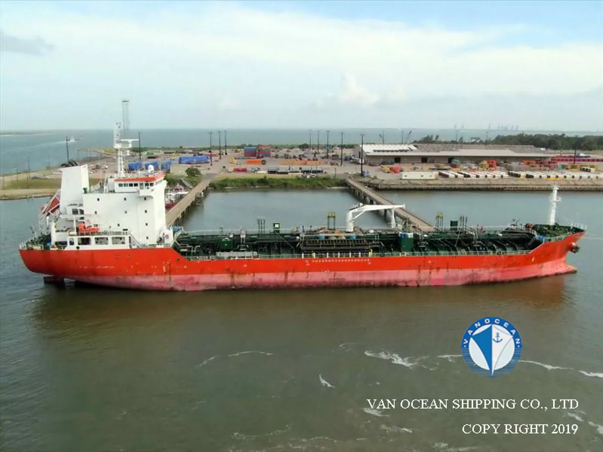 Tàu chở dầu/hóa chất để bán